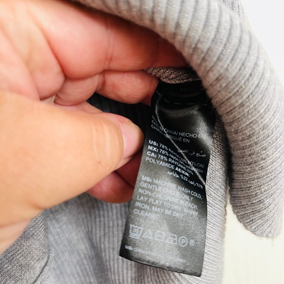 White House Black Market Gray Ribbed Sweater Tank Top Size M - Picture 9 of 9